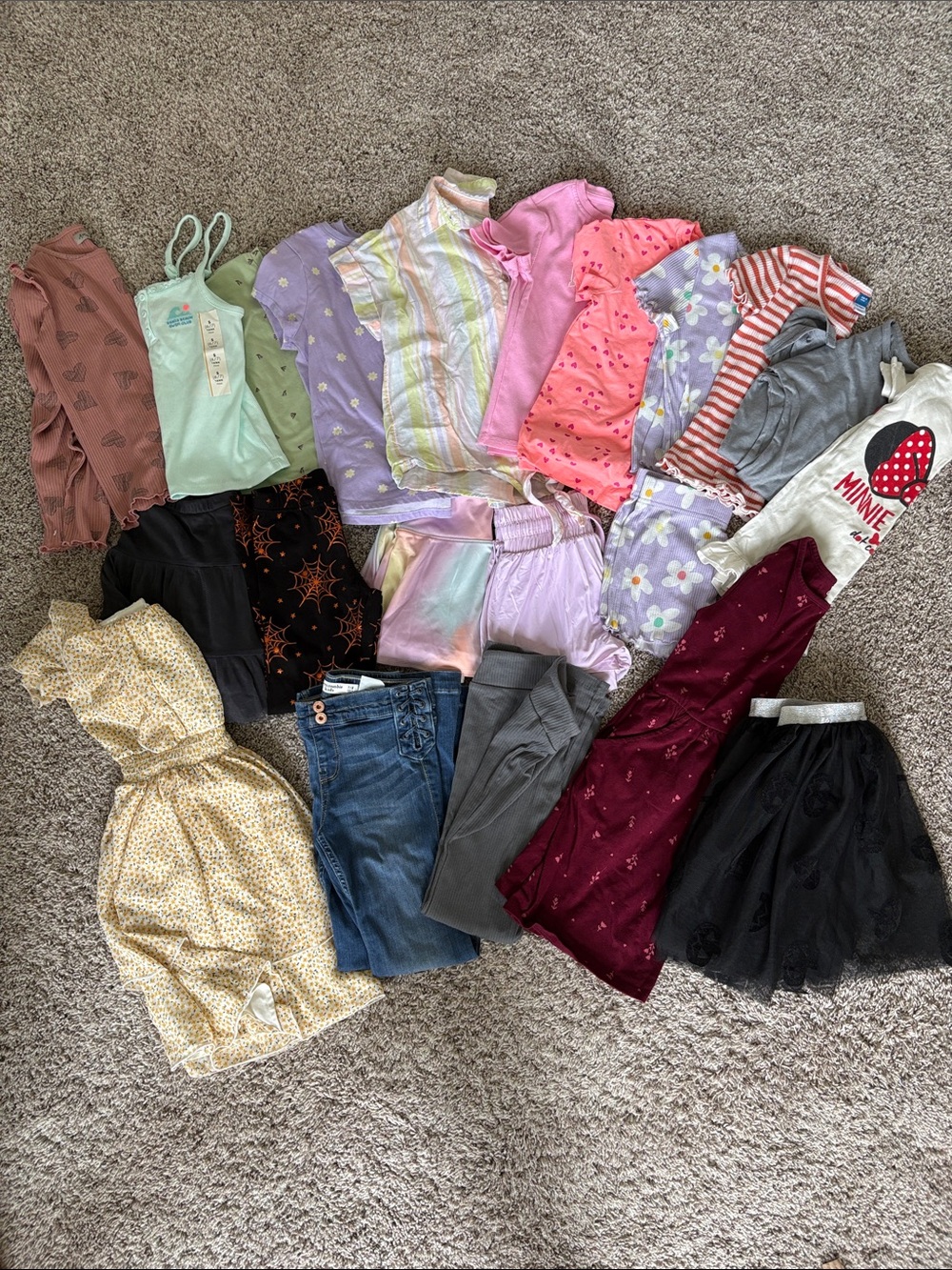 $15 💕 Girl Mixed Clothes Bundle Sizes: 6 - 8 Years